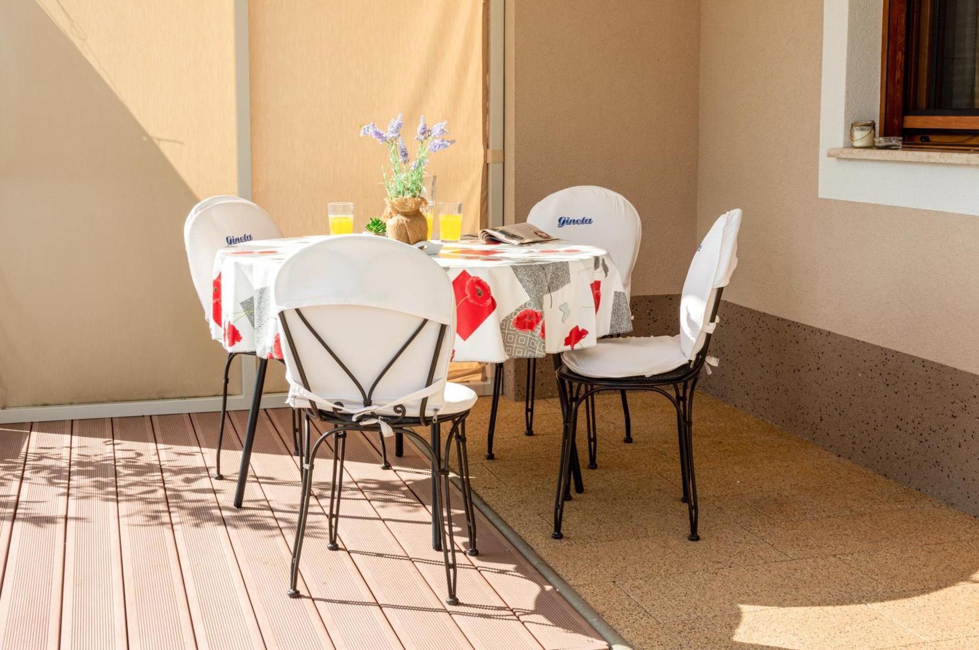 Apartman Nona Motovun Bagian luar foto